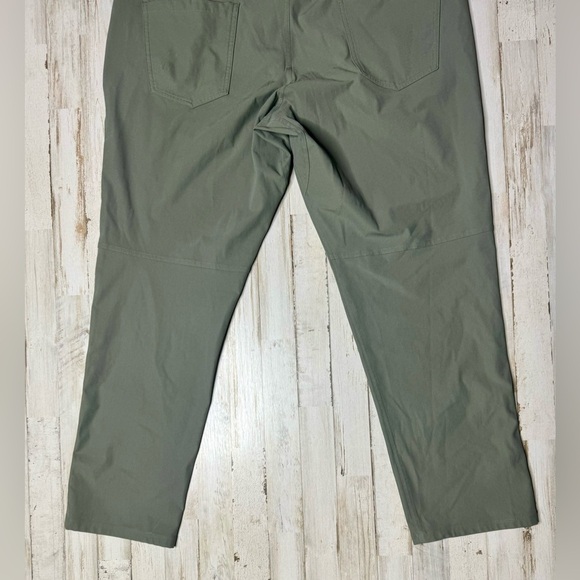 Lululemon Pants Womens 38 Green City Sleek 5 Pocket 38x30 - Picture 10 of 10